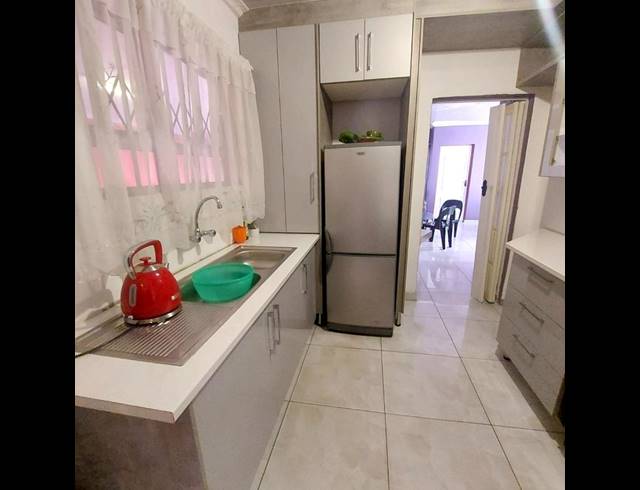 2 BEDROOM HOUSE FOR SALE IN TLADI